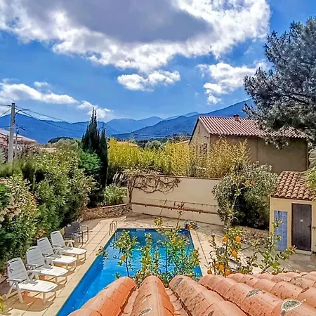 With Great Pool Laroque-des-Albères