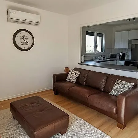 Vila With Great Pool *